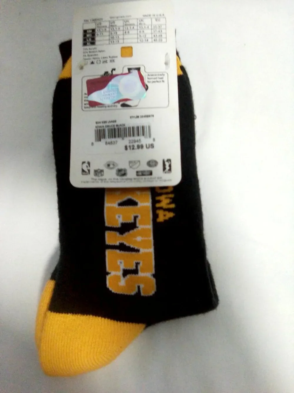 FBF Originals Iowa Hawkeyes Crew Socks Large NWT